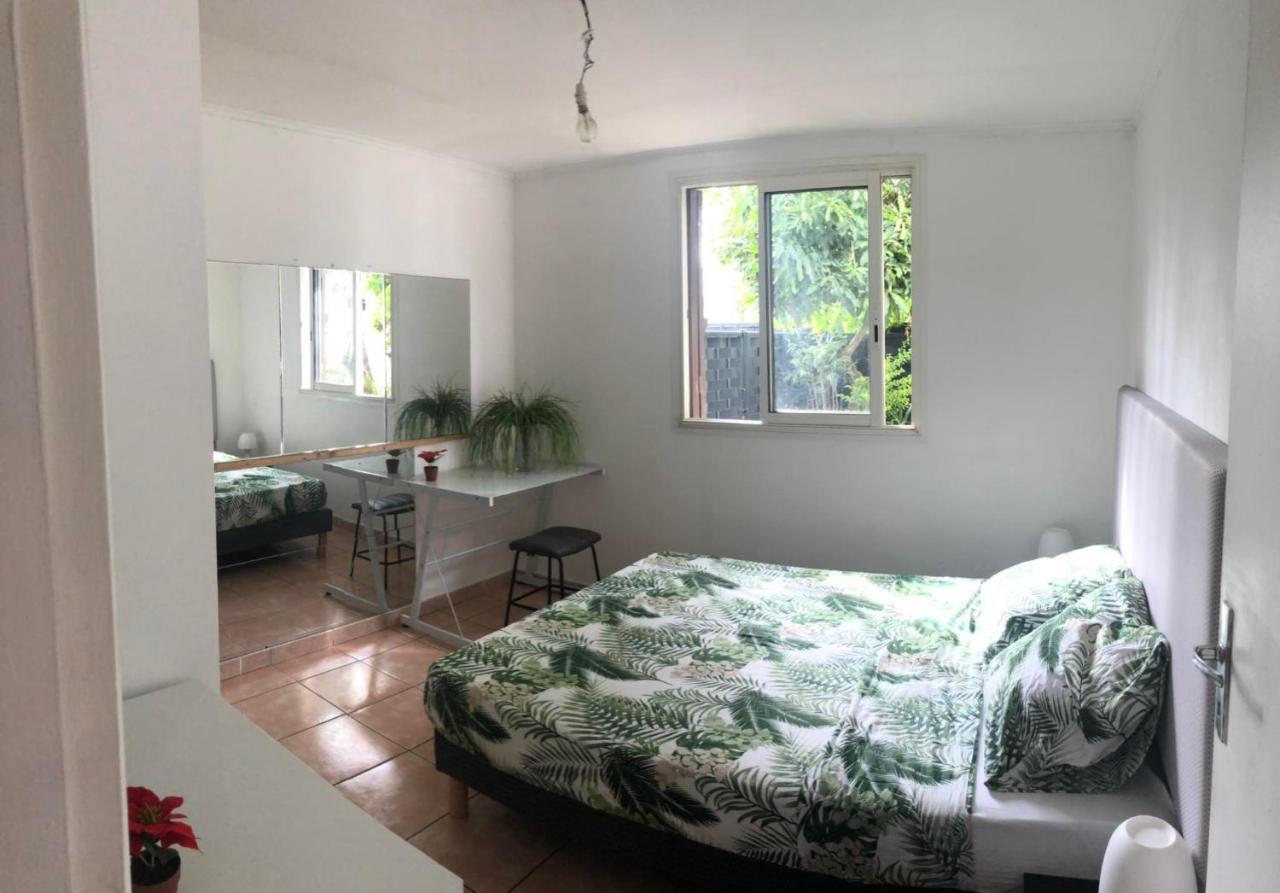 Appartamento Meuble Le Manguier Saint Pierre Esterno foto